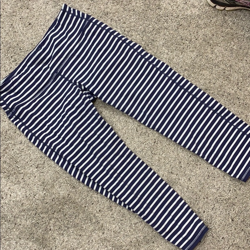 Women’s Athleta Capri Pants, Medium